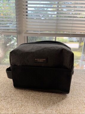 Bath & Body Works Black Men’s Toiletry Travel Kit